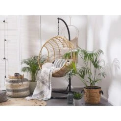 Beliani Hangstoel ASPIO - Beige Pe Rotan 7 Beliani Hangstoel ASPIO - Beige Pe Rotan -Tuin & Buiten 1a37ca2dd03b481180338582f32e934b