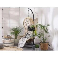 Beliani Hangstoel PINETO - Beige Pe Rotan 8 Beliani Hangstoel PINETO - Beige Pe Rotan -Tuin & Buiten 32f059d04cf04bd3805d21b456473168